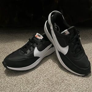 Nike Men's Waffle Debut Casual Sneaker Black/White DH9522-001 Size 10.5